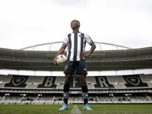 Bota oficializa Patrick de Paula, ‘Hora de conquistar a torcida mais apaixonada’