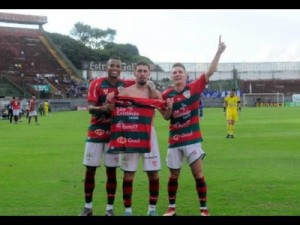 Portuguêsa empata e volta a elite do paulistão