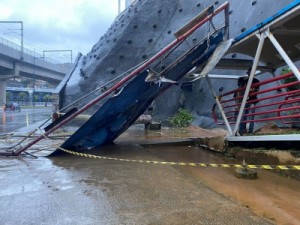 Salvador vive caos por chuvas e dispara alertas de evacuação