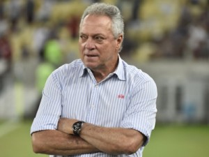 Abel Braga entrega o cargo e não é mais treinador do Fluminense