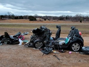 Universitários 'caçadores de tornados' morrem em acidente chocante nos EUA