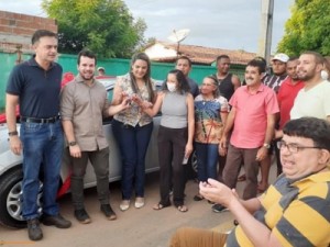 Gestão Municipal entrega veículo no Brejinho beneficiando outras comunidades