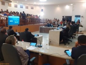 Prefeito de Barbalha reajusta salário de três categorias