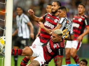 Ceará aperta no segundo tempo e busca empate com Flamengo no Castelão