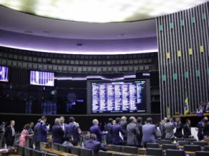 Câmara aprova projeto que regulamenta homeschooling