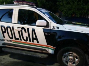 Adolescente de 15 anos mata padrasto a golpes de foice no Interior do Ceará