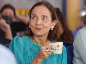 Izolda ganha apoio de 73,6% da base governista na Assembleia Legislativa