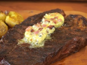 Short rib com manteiga de bacon e batatas ao murro