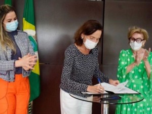 Nova lei no Ceará permite demitir funcionários públicos envolvidos em caso de violência contra mulher