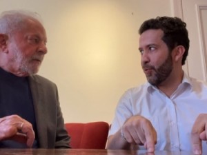 Janones desiste de candidatura e decide apoiar Lula