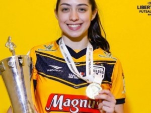 Campeã da Libertadores, jogadora de futsal morre aos 20 anos