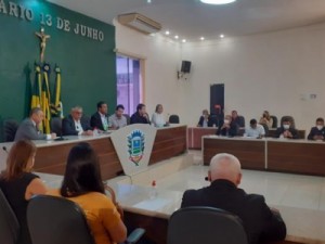 Câmara Municipal de Barbalha realiza Audiência Pública e bombardeia Enel de reclamações