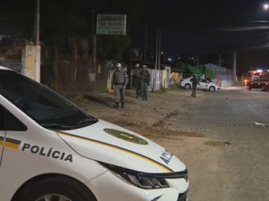 Duas pessoas morrem e 23 ficam feridas durante ataque a tiros em bar de Porto Alegre