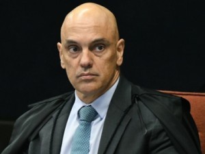 Moraes determina buscas em endereços de empresários por supostas mensagens golpistas