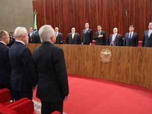 Lula não vai à posse de Rosa Weber na presidência do STF; Bolsonaro ainda não confirmou presença