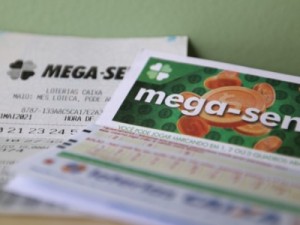 Ninguém acerta as seis dezenas da Mega-Sena 2521 e prêmio vai a R$ 150 milhões; veja números sorteados  1