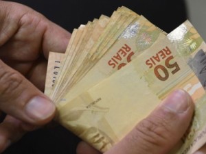 Auxílio Brasil: veja quem recebe a parcela de setembro nesta terça-feira