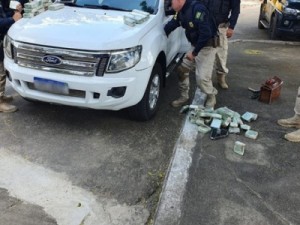 Polícia do Ceará prende pai e filho com mais de 48 kg de cocaína