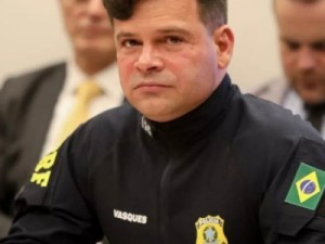 Diretor-geral da PRF posta pedido de voto em Bolsonaro, mas apaga publicação