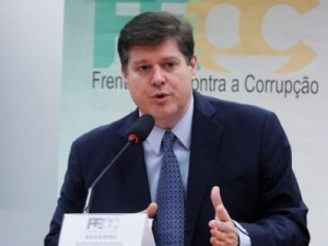 TRANSIÇÃO: MDB condiciona apoio a Lula à reforma tributária