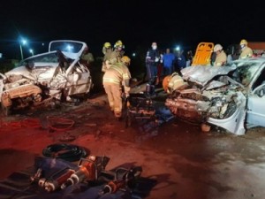 Acidente deixa 3 mortos e 5 feridos na BR-251, em Cristalina