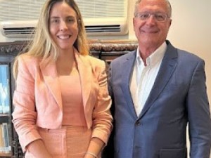 Vice-governadora eleita no Ceará, Jade Romero é recebida por Geraldo Alckmin