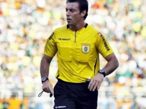 Fifa divulga data de estreia da arbitragem brasileira na Copa do Mundo