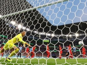 Sem brilho, Uruguai para na trave e empata com a Coreia do Sul