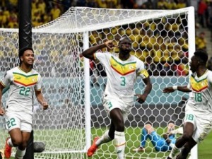 Senegal vence Equador e está nas oitavas de final da Copa do Mundo