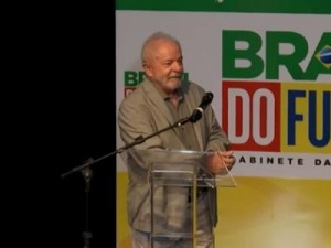 Lula anuncia novos ministros: Tebet vai para o Planejamento, Marina para o Meio Ambiente e Ana Moser para o Esporte