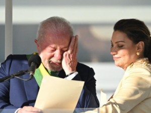 Lula toma posse para terceiro mandato como presidente neste domingo (1°)