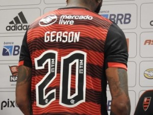 Flamengo acerta renovação de contrato com patrocinador; mais de R$ 40 milhões em dois anos