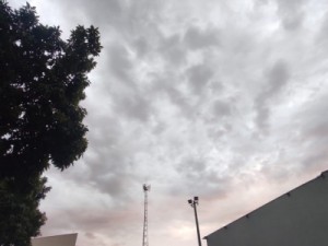 Domingo amanhece nublado, manhã de sol e probabilidade de chuva em Barbalha