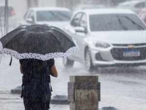 Ararendá tem maior chuva no Ceará nas últimas 24 horas; veja previsão