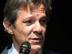 Haddad afirma que revisão de desonerações deve ocorrer após reforma tributária