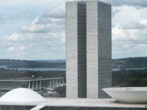 Congresso instala nesta terça três comissões para votar MPs de Lula