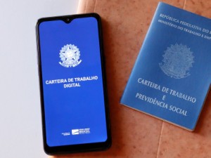 Carteira de Trabalho Digital: como tirar, como assinar e o que fazer com a versão física do documento