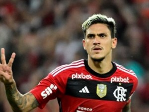 Pedro faz quatro gols, Flamengo goleia o Maringá e avança na Copa do Brasil