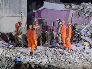 Bombeiros localizam corpo de idosa em escombros de prédio em Olinda; número de mortos sobe para seis