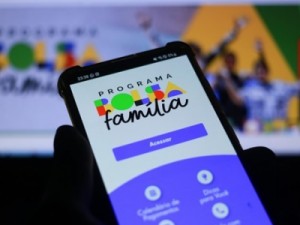 Câmara aprova MP que retoma Bolsa Família e inclui auxílio-gás