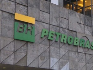 Petrobras reduz preço da gasolina para as distribuidoras