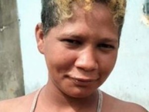 Feminicídio: Mulher morta a facadas em terreno baldio em Juazeiro do Norte