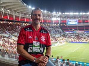 Flamengo demite técnico do time feminino após eliminação no Brasileirão