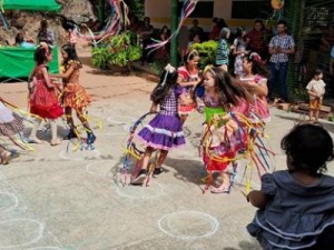 Projeto Mungunzá Com Poesia Versos e Prosas faz lançamento de cordel na Escola Gregório Callou