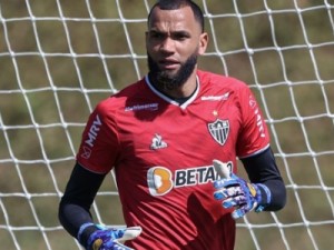 Polícia investiga mulher suspeita de extorquir dinheiro de Éverson, goleiro do Atlético-MG