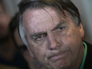 Bolsonaro pode perder direitos políticos e o salário do PL; entenda