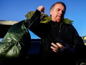 Bolsonaro presta depoimento nesta quarta à PF sobre trama golpista de Marcos do Val