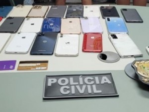 Polícia prende quatro pessoas e apreende mais de 30 celulares em Juazeiro do Norte