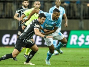 Bahia e Corinthians ficam no zero e continuam perto do Z-4 no Brasileirão