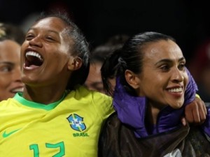 Com três gols de Ary Borges, Brasil goleia o Panamá na estreia da Copa do Mundo